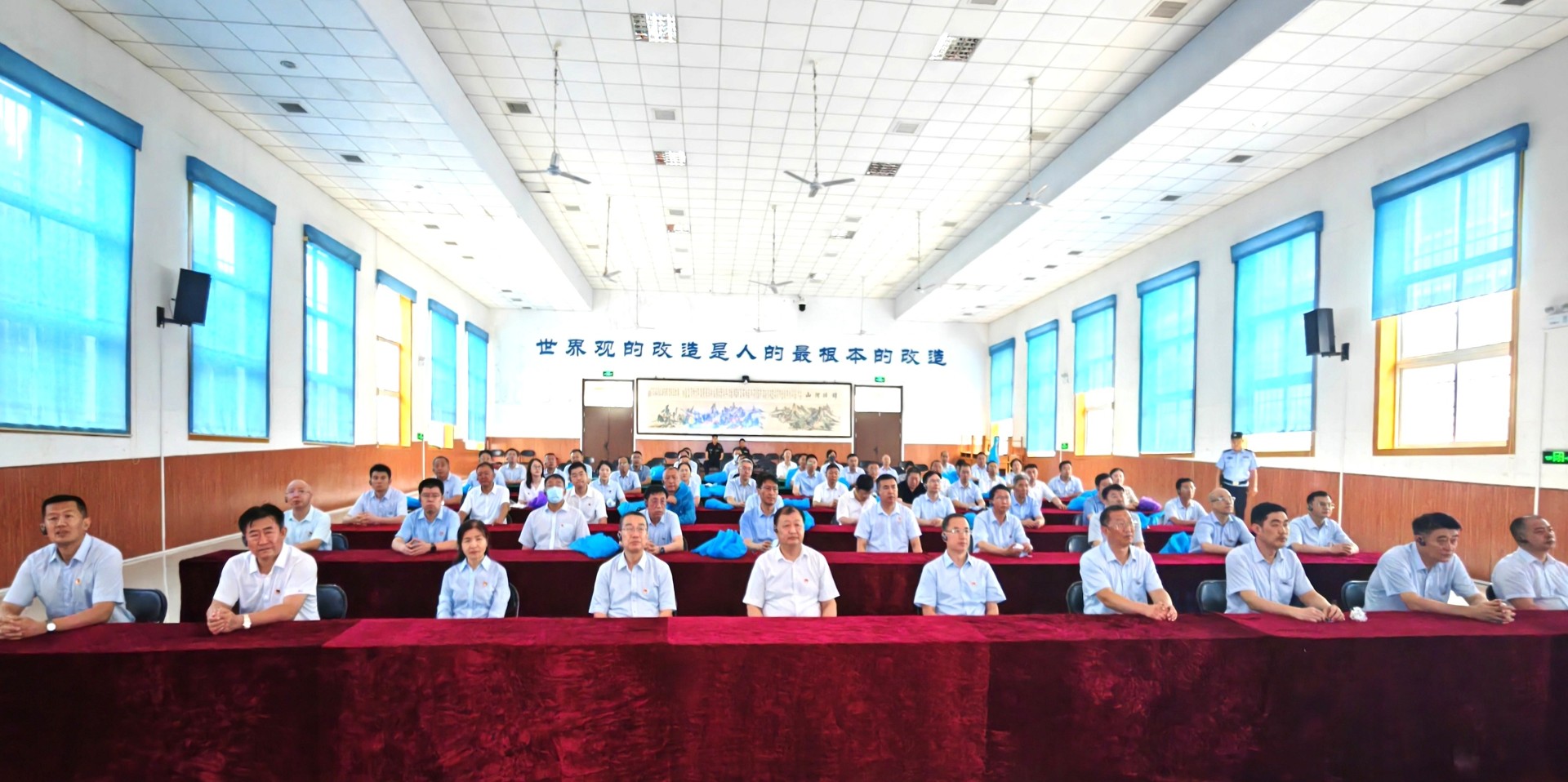 1754366145989021851.jpg 监狱2223456_副本卡卡.jpg